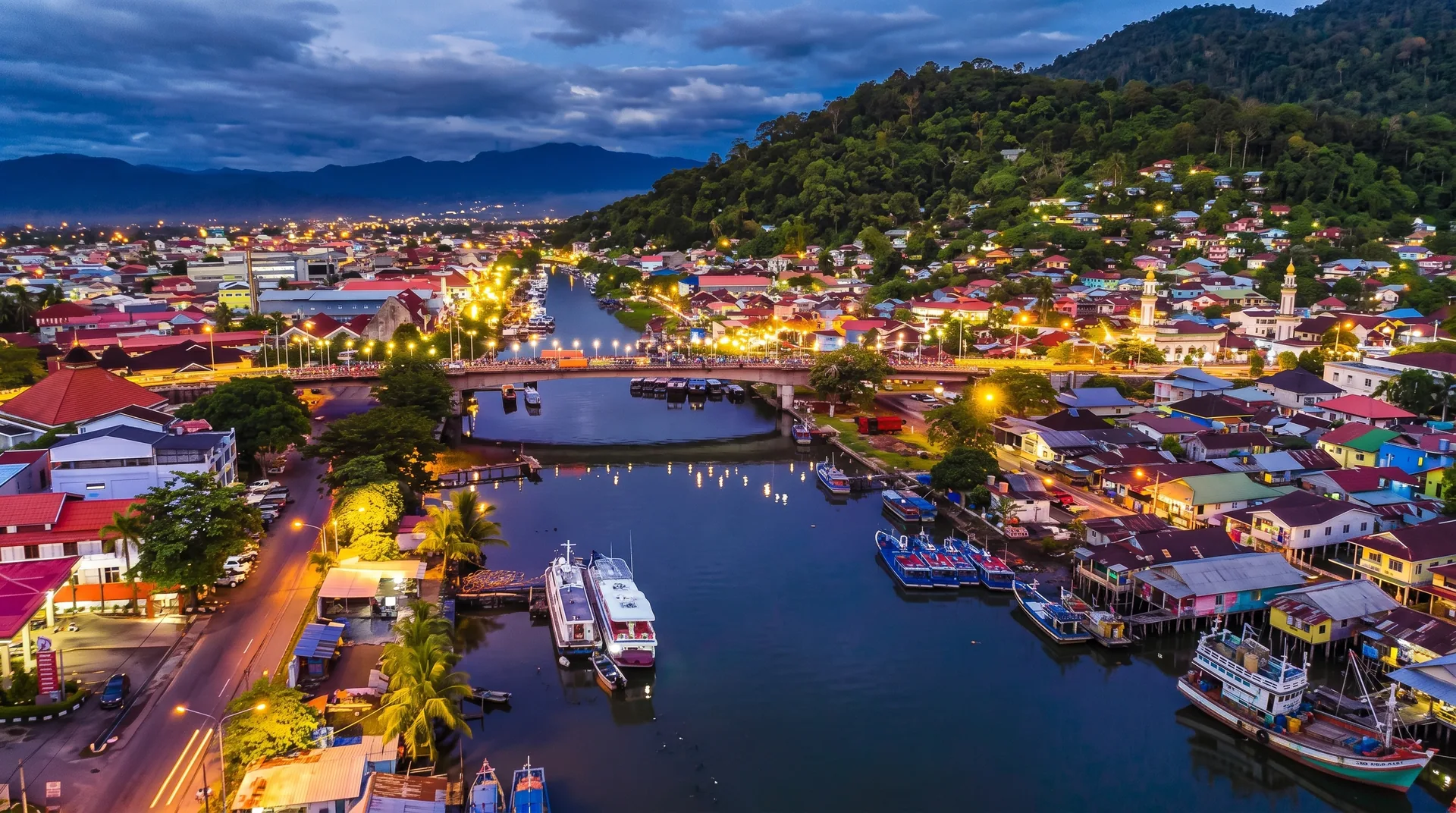 Padang Old Town Guide: Batang Arau and Siti Nurbaya Bridge