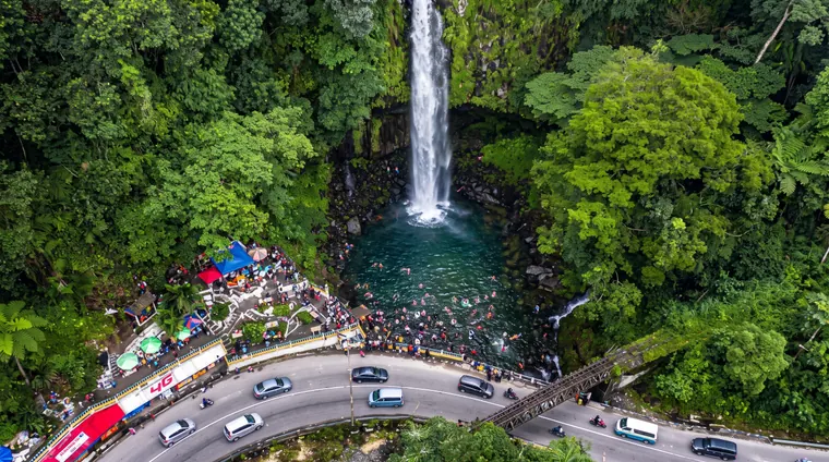 Lembah Anai Waterfall Guide: Roadside Stop & What to Expect