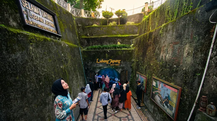 Lobang Jepang Bukittinggi Guide: WWII History & What to Expect