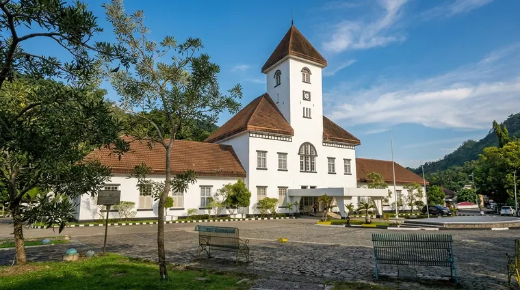 Sawahlunto Heritage Escape: Mine Museums, Old Town & Puncak Cemara