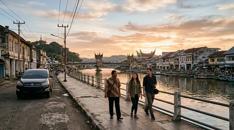 Padang Travel Guide: City, Coast, and Food for First-Time Visitors